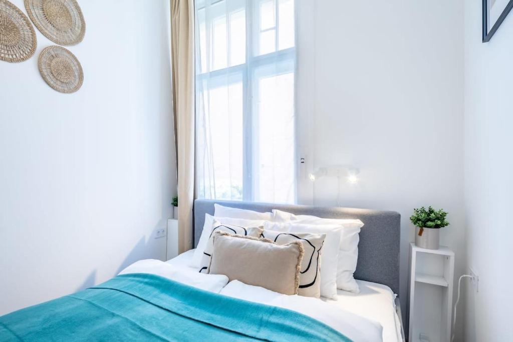 Mini Ultra Central Studio 1077 Budapest, Wesselényi utca 8 kép - 1