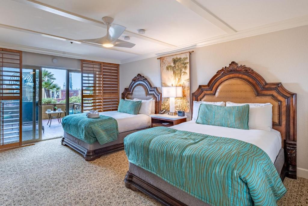 Pacific Terrace Hotel - Housity