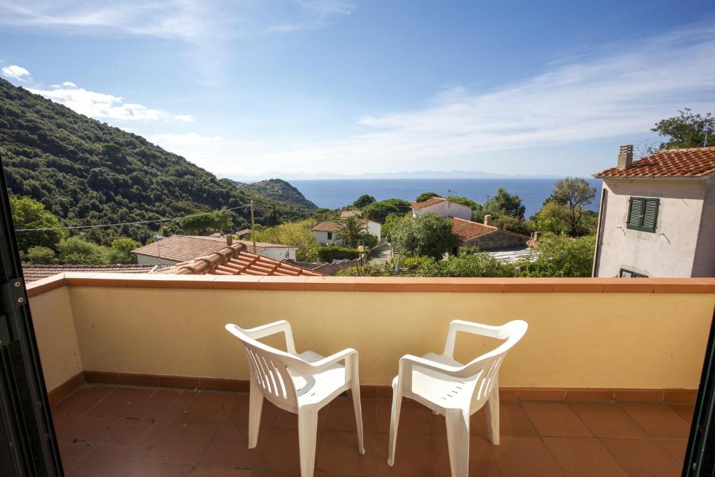 Bougainvillea Primo Piano - Goelba - Appartamento Con Due Camere Da Letto