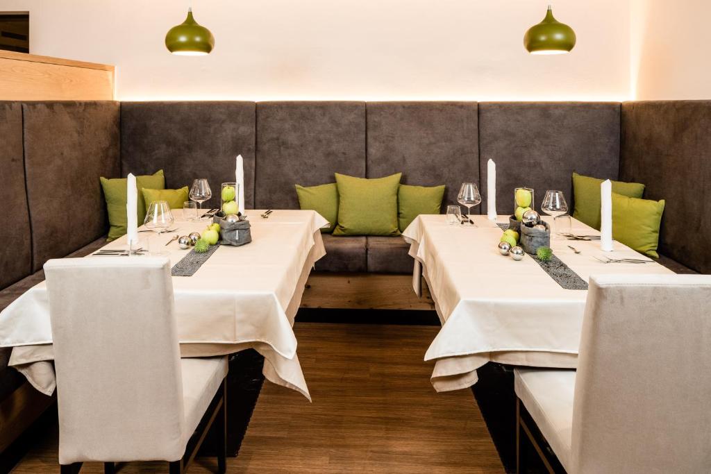 Posezení v ubytování Aktiv Hotel Edelweiss