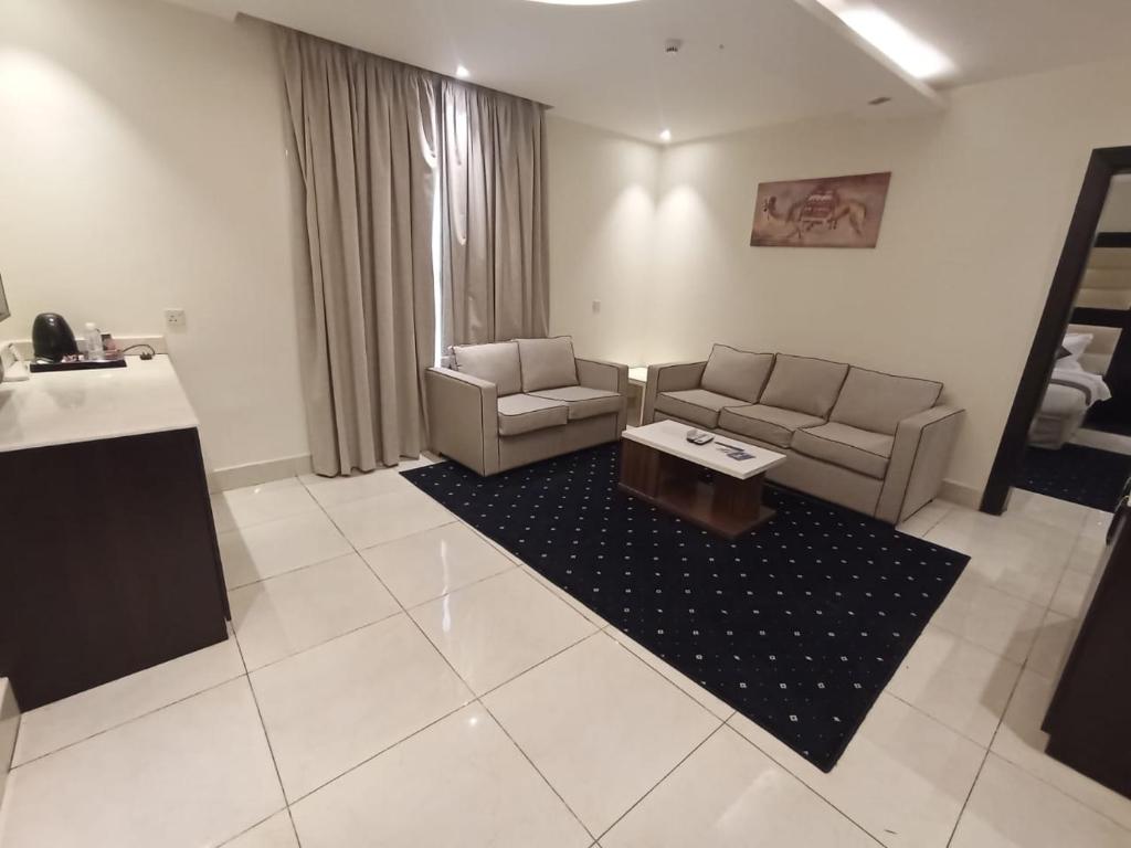 Posezení v ubytování Lamar Al Bawadi Hotel