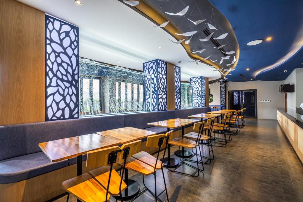 Restaurace v ubytování Kana Triple L Hotel Phuket普吉岛卡娜3L酒店