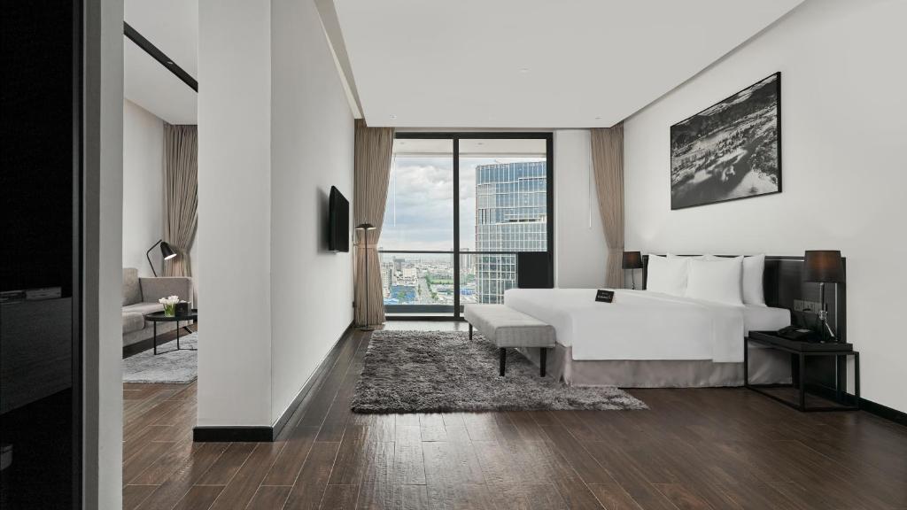 Luxcity Hotel & Apartment photo