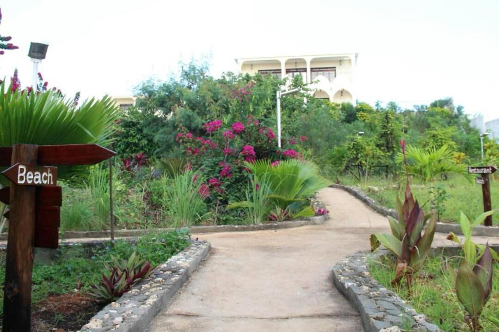 Zahrada ubytování Villa Serenity, Tanzania Unforgettable
