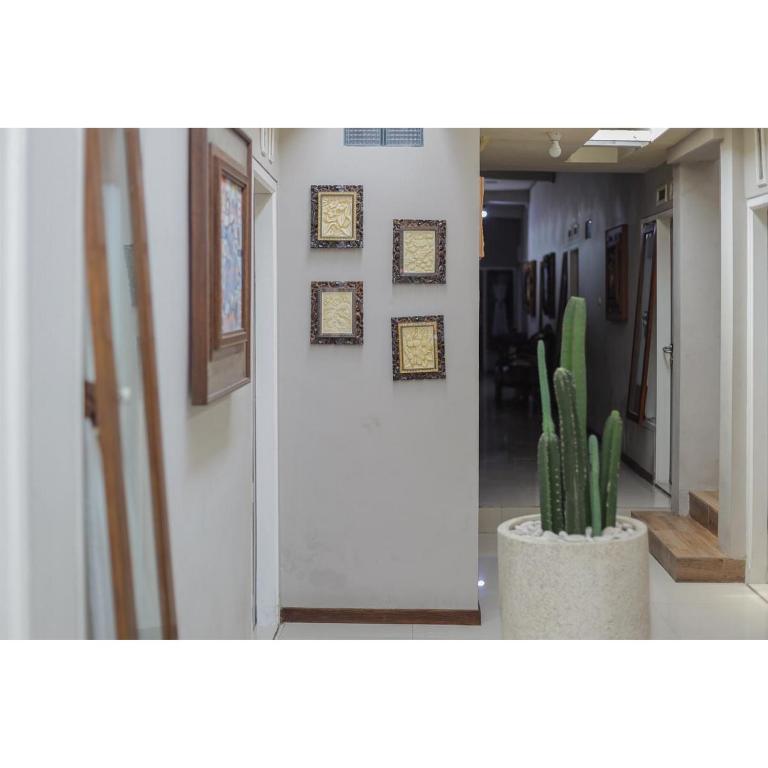 Fotografie z fotogalerie ubytování Reddoorz Syariah at House Of Melati Kepanjen v destinaci Malang