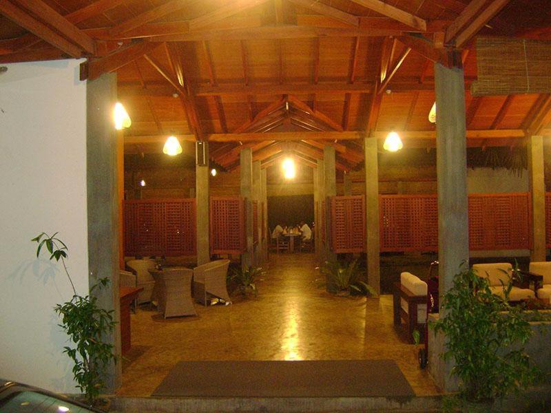 Posezení v ubytování Thompukandam Village Resort