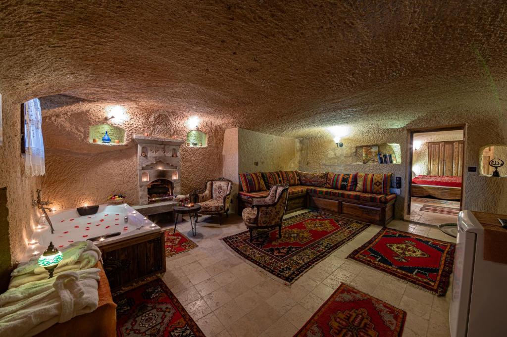 Posezení v ubytování Shiraz Cave Cappadocia