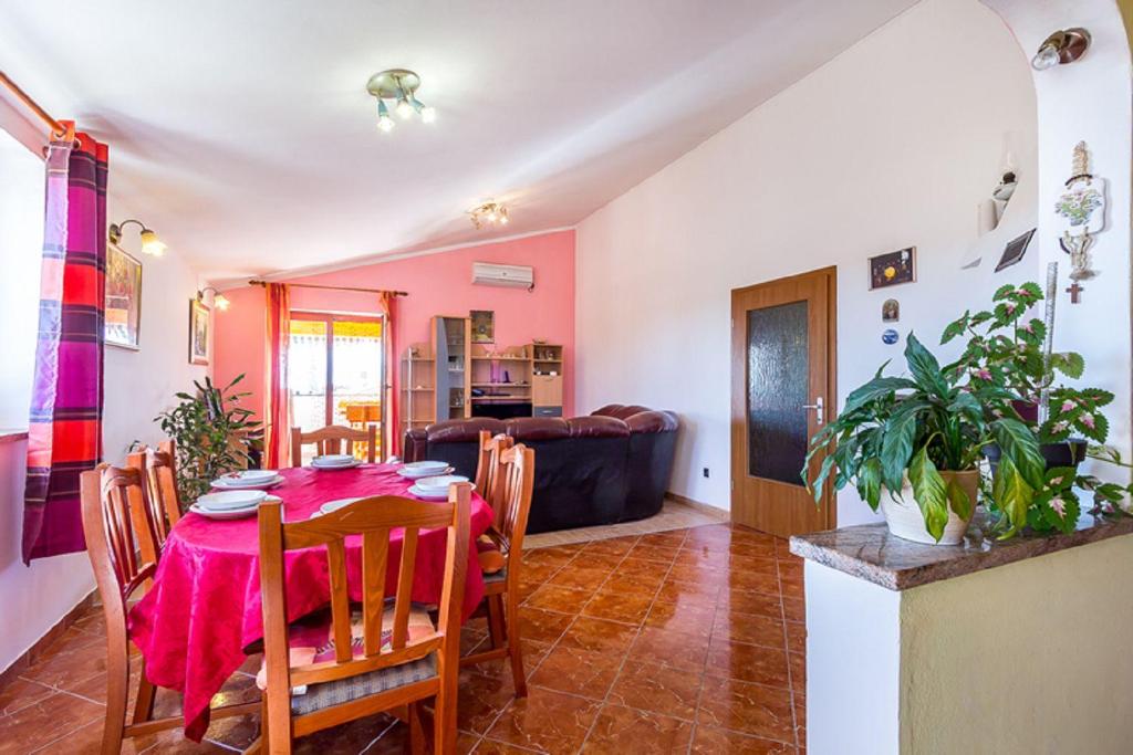 Zdjęcie z galerii obiektu Villa Ninetta w mieście Galižana