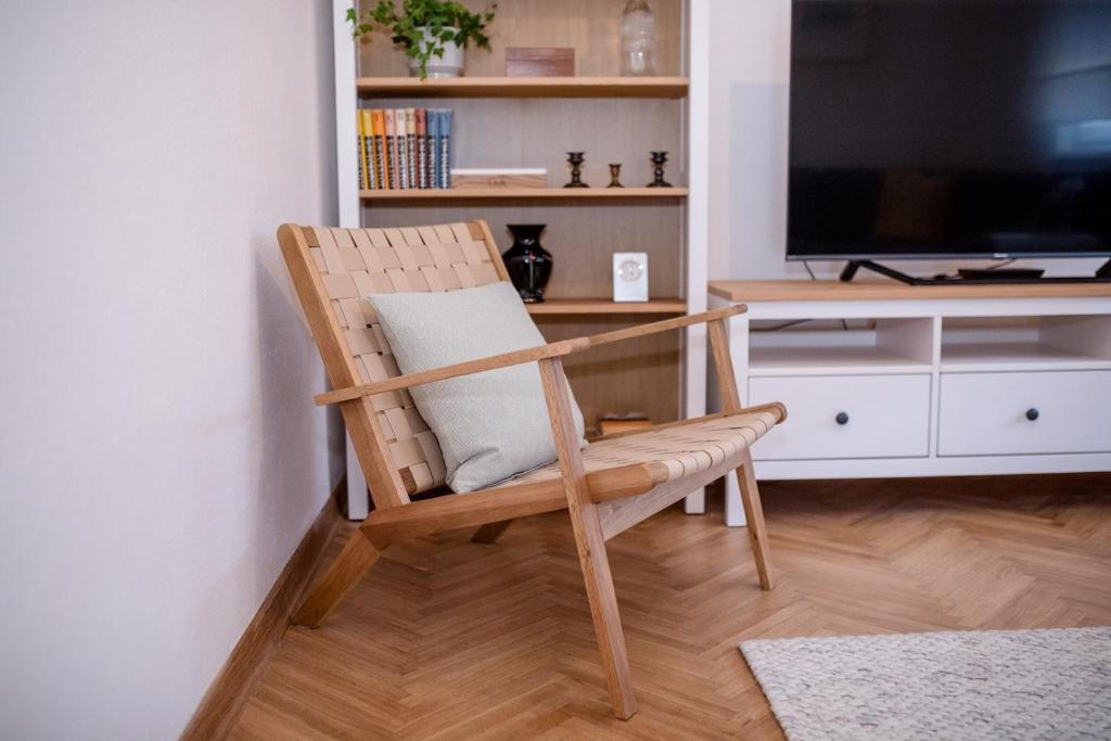 Телевизор и/или развлекательный центр в Apartmet Jadran
