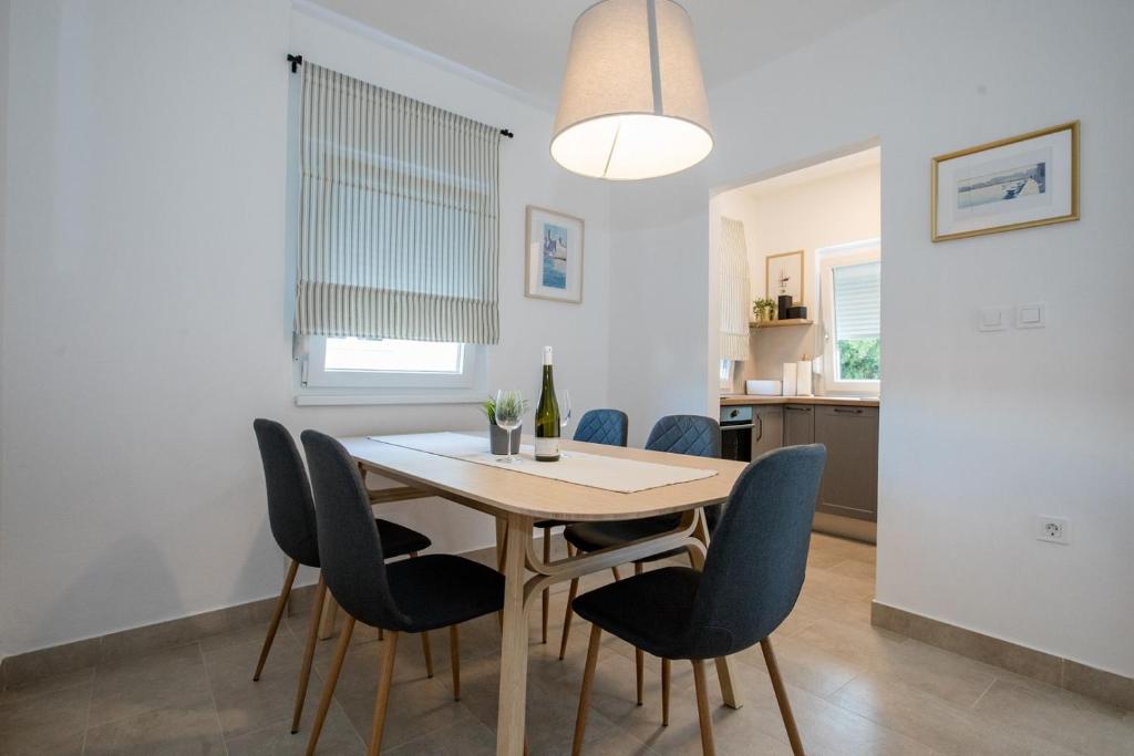 Фотография из галереи Apartmet Jadran в Рабе