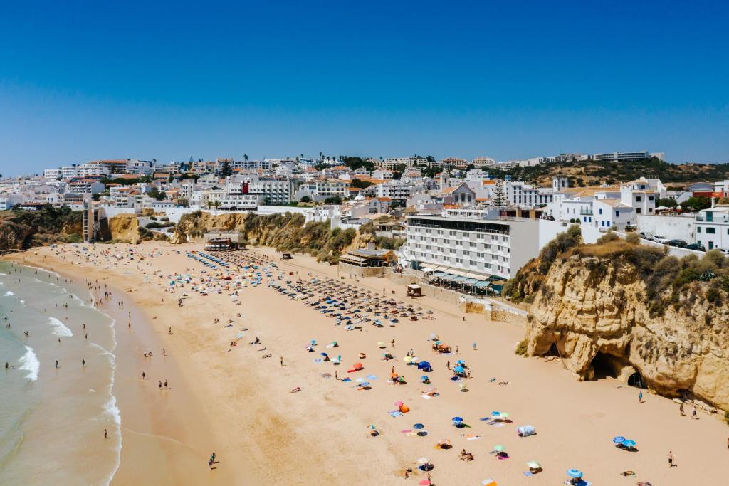 Hotel Sol e Mar Albufeira - Adults Only - Resim 13