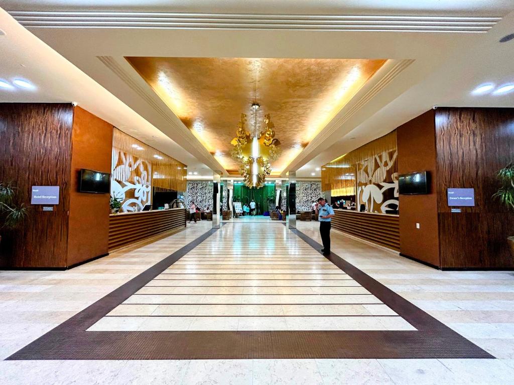 Vstupní hala nebo recepce v ubytování Royal Beach Premium