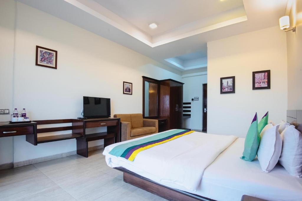 Treebo Reveniir Resort - Deluxe Double Room