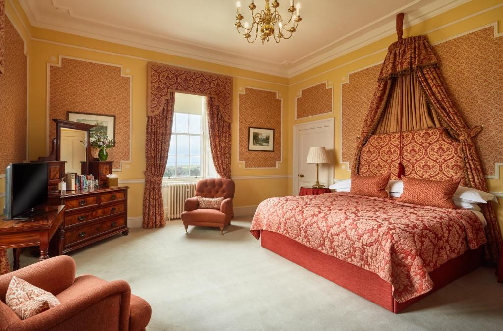 Glenapp Castle - 