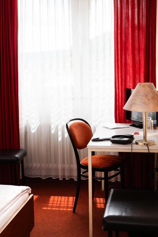Fotografie z fotogalerie ubytování Hotel Meran Hallenbad & Sauna v destinaci Saarbrücken