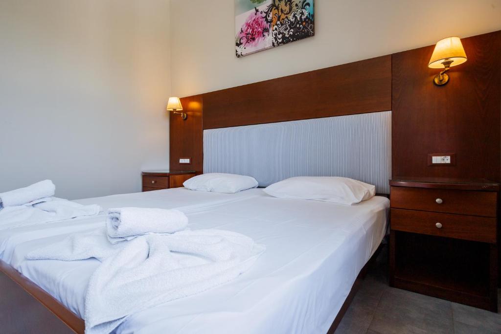 Rose Club Apartments - 4