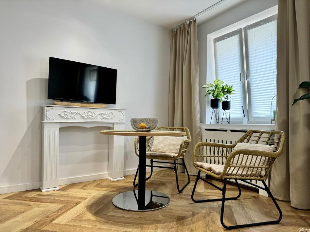 Tandem in Old Town - 24h self Check-In - 7