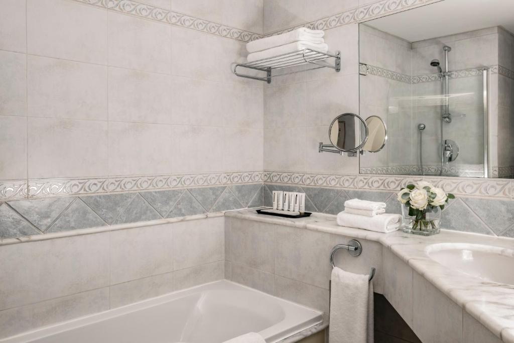 Corinthia St George's Bay - 4