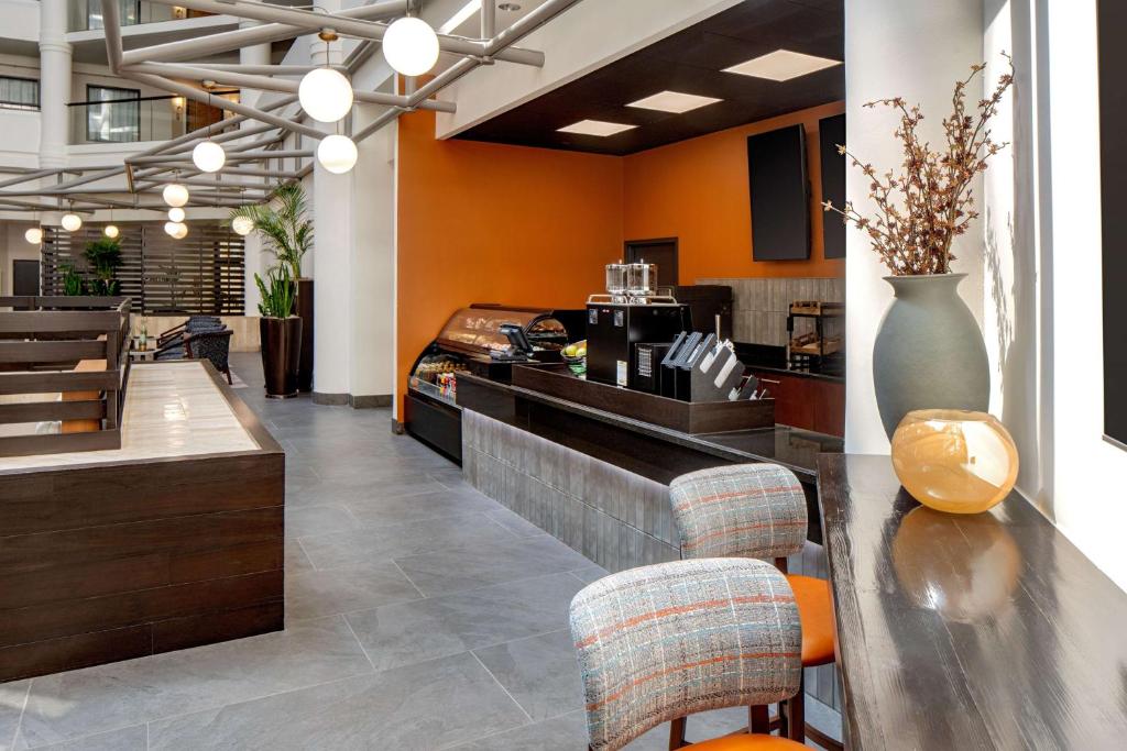 Doubletree Suites by Hilton Salt Lake City photo