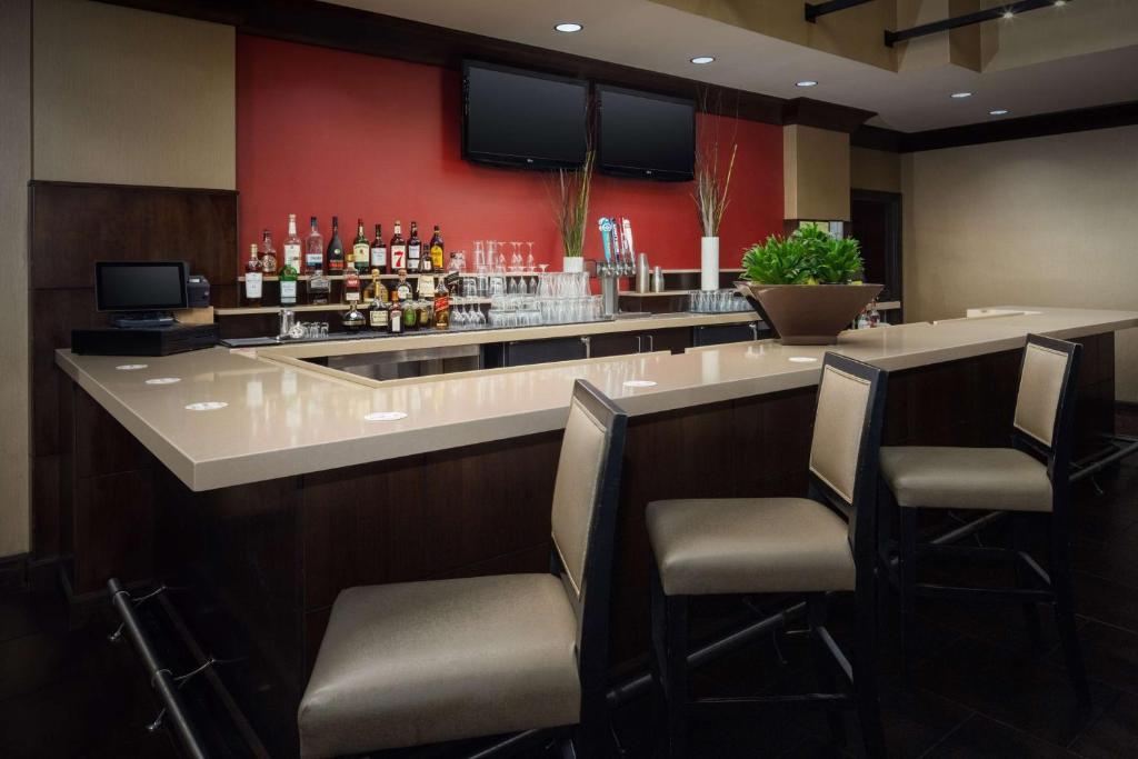 Embassy Suites Saint Louis - Downtown photo
