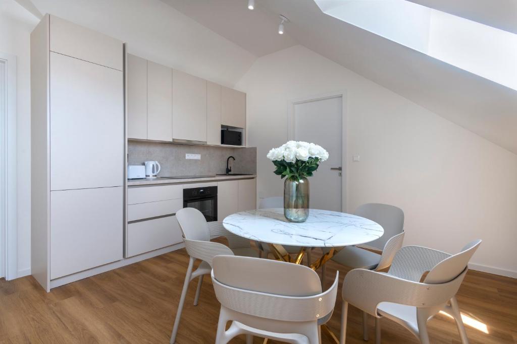 Encore Boutique Residence by Dwellfort - Resim 24