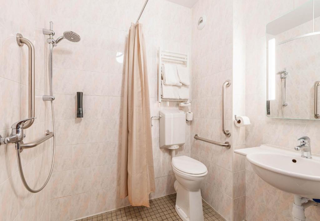 B&B HOTEL Mulhouse Kingersheim - Double Room - Disability Access