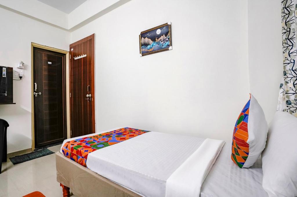 Postel nebo postele na pokoji v ubytování Hotel Comfort Caves