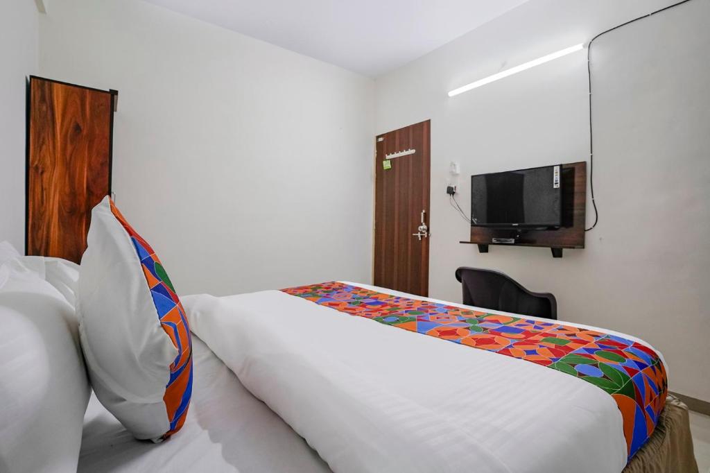 TV a/nebo společenská místnost v ubytování Hotel Comfort Caves