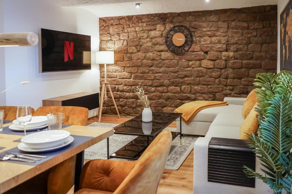 7Seas Boutique Aparthotel Homburg - stilvoll, digital, ideal für Familien- & Businessgäste - Two-Bedroom Superior Apartment