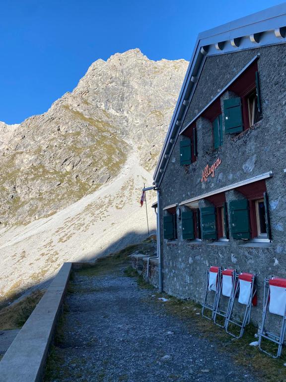 Nespecifikovaný výhled na hory nebo výhled na hory při pohledu z apartmánu