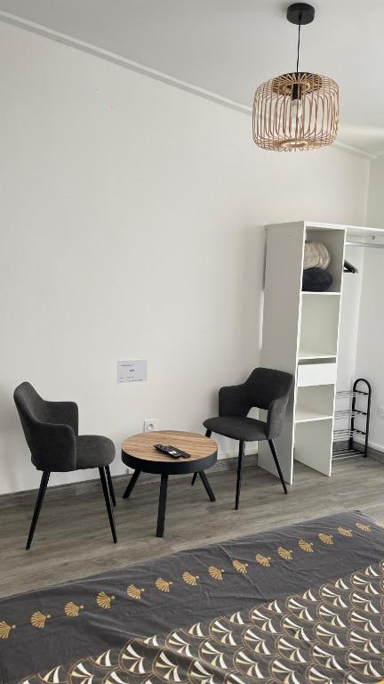 Posezení v ubytování ATÈRLA - Appartement de charme et spa