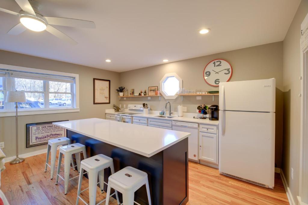 Dapur atau dapur kecil di Damascus Vacation Rental on Creeper Trail