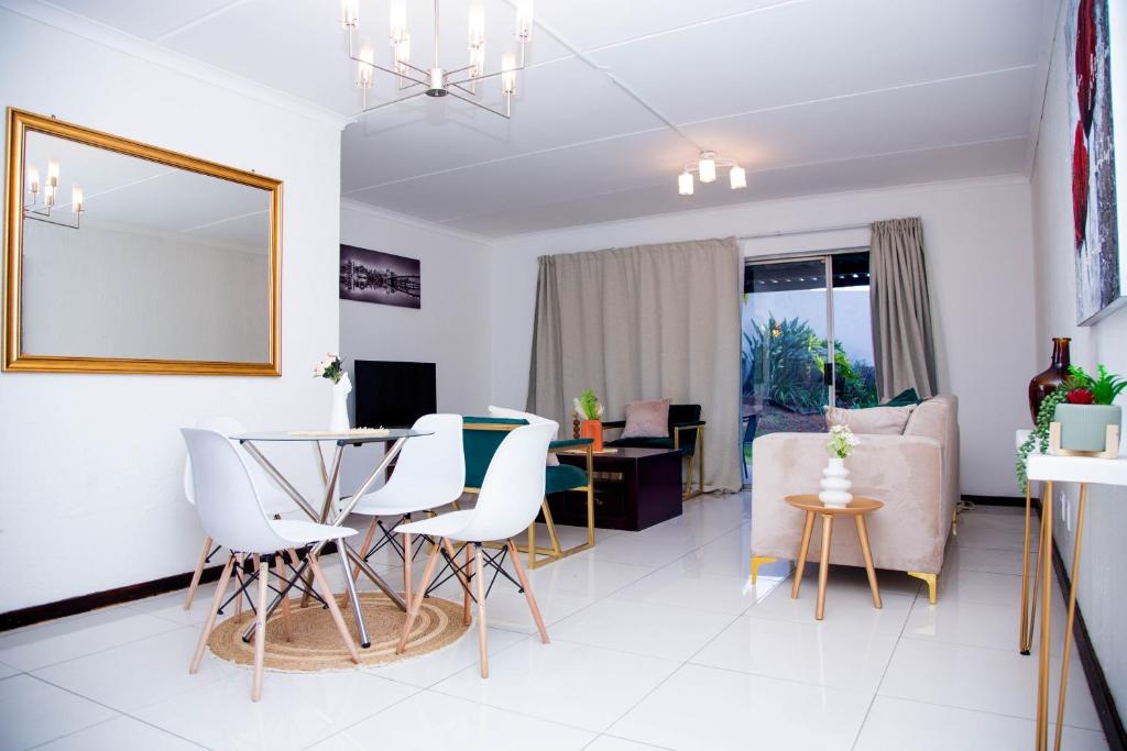 Urugo, Randburg (updated prices 2024)