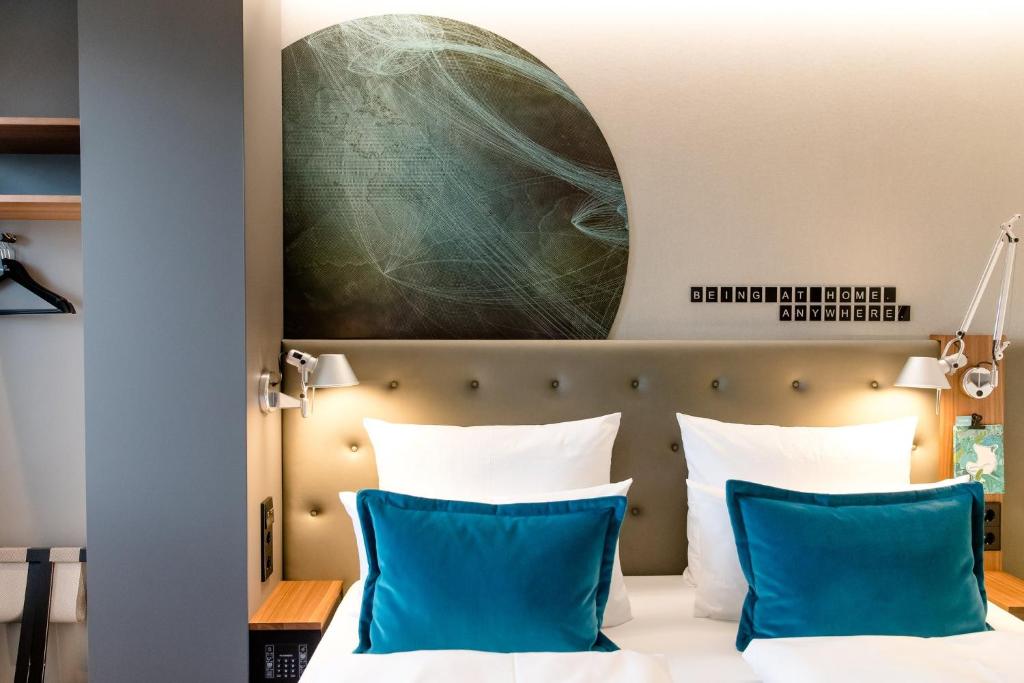 Motel One Frankfurt Airport - Resim 33
