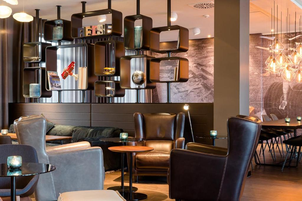 Motel One Frankfurt Airport - Resim 9