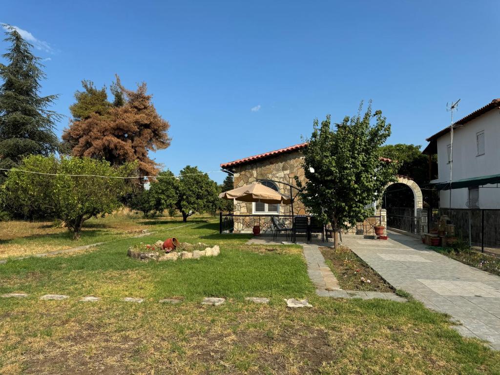 Nikiti Cottage House