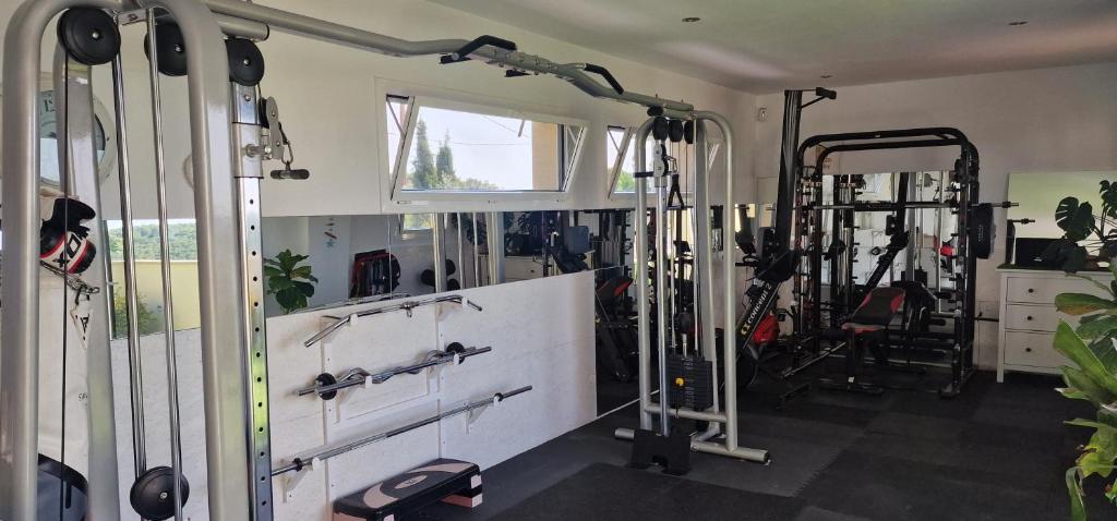 The fitness centre and/or fitness facilities at Villa Contenta Canyelles