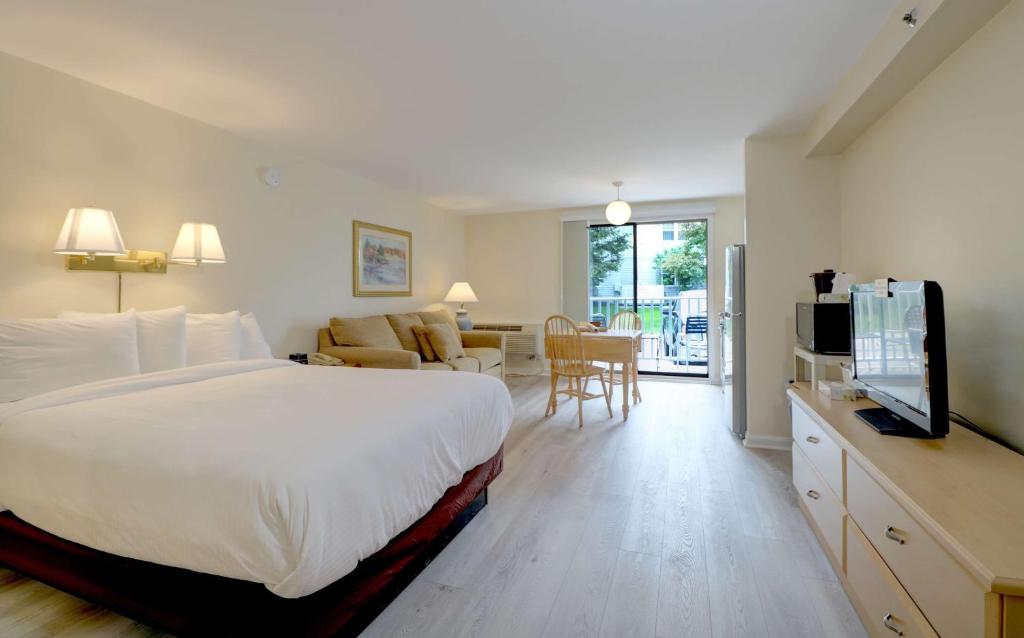Seacastles Resort photo