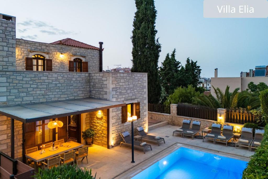 Basen w obiekcie Atsipopoulo Villas lub w pobliżu