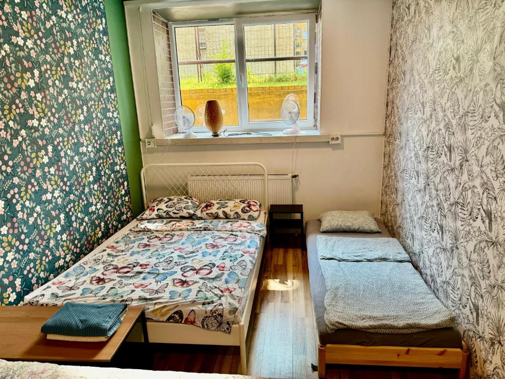 Postel nebo postele na pokoji v ubytování Barcelona Hostel & Pub