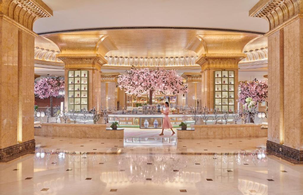 a rendering of the lobby of the palace of versailles at Emirates Palace Mandarin Oriental, Abu Dhabi in Abu Dhabi