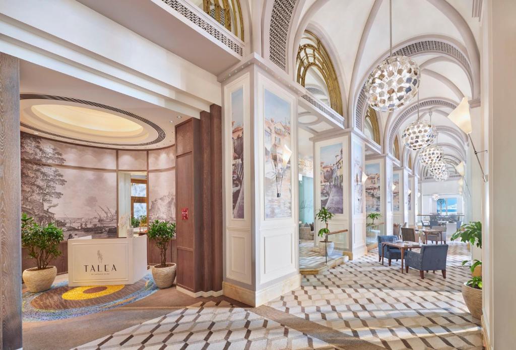 Posezení v ubytování Emirates Palace Mandarin Oriental, Abu Dhabi