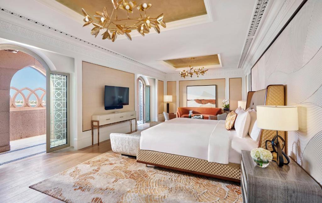 Emirates Palace Mandarin Oriental, Abu Dhabi - Royal Suite, Balcone
