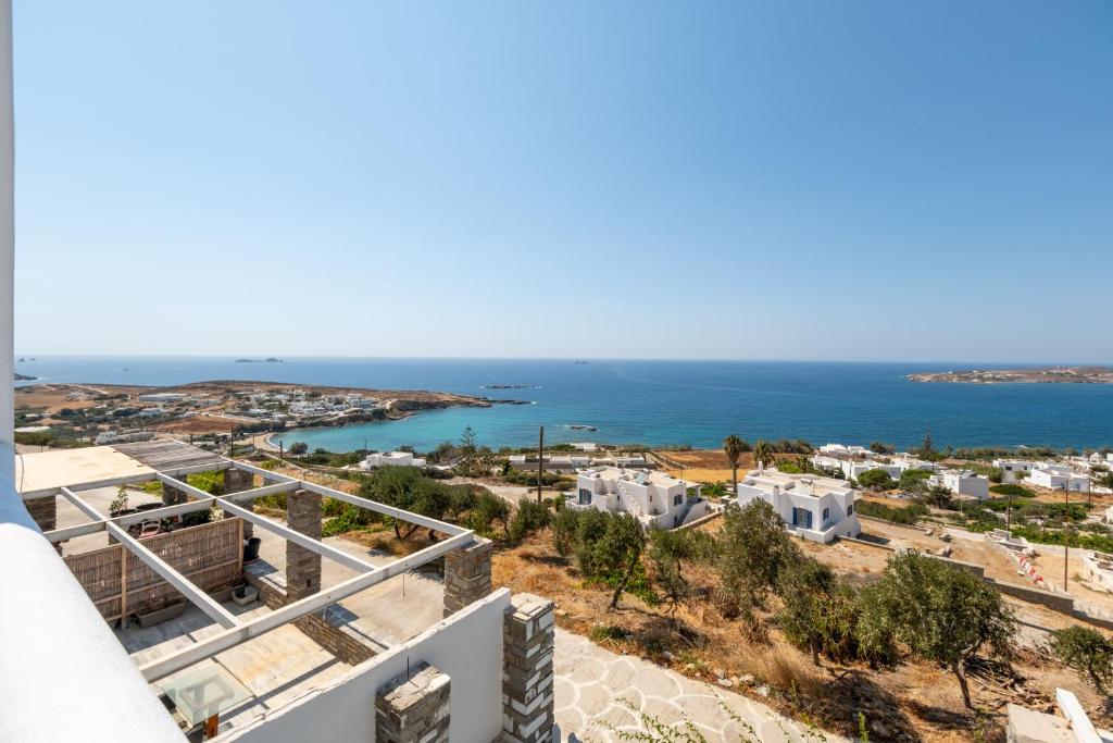 a view of a city and the ocean at Sterna House Alkistis in Parikia