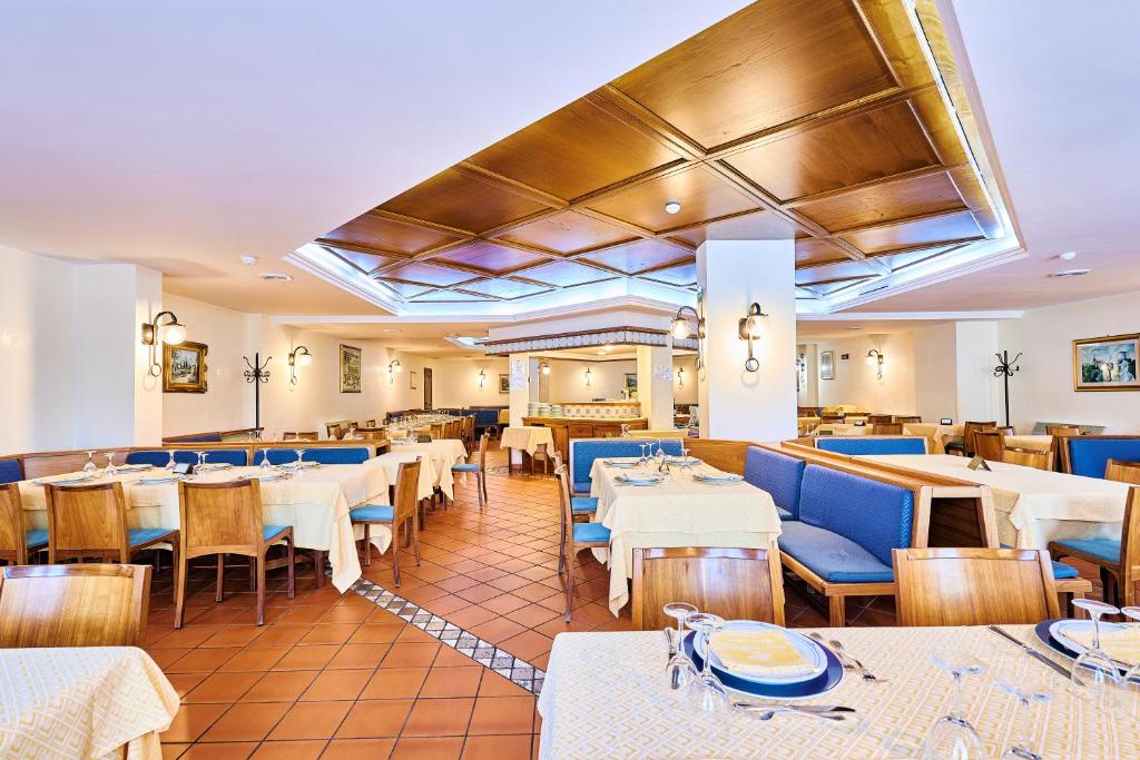 Restaurace v ubytování Hotel Pizzalto