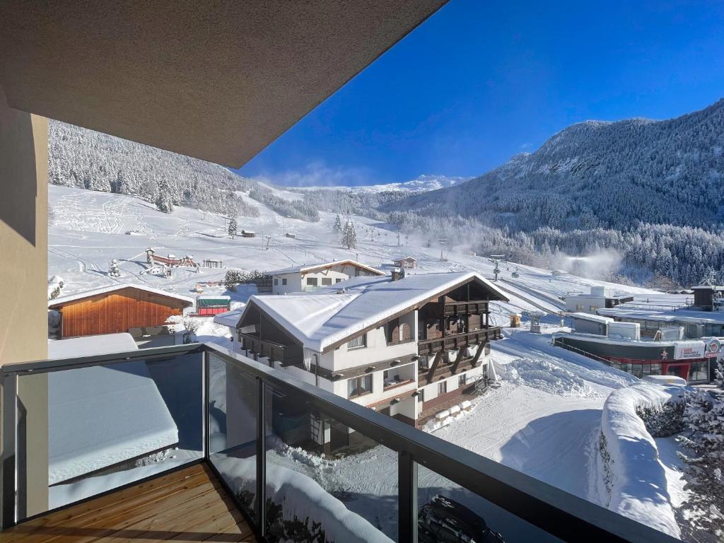 Nespecifikovaný výhled na hory nebo výhled na hory při pohledu z hotelu