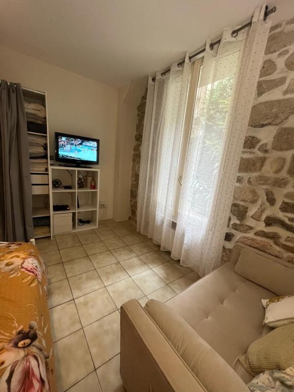 Televiisor ja/või meelelahutuskeskus majutusasutuses amazzing appartement /javel/tour eiffel /Paris
