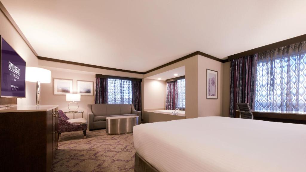 Silver Legacy Reno Resort Casino at THE ROW - Silvacy Deluxe Spa Suite With Sofabed Non-Smoking