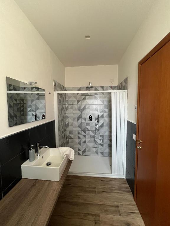 Koupelna v ubytování Casa nel borgo di Capraia