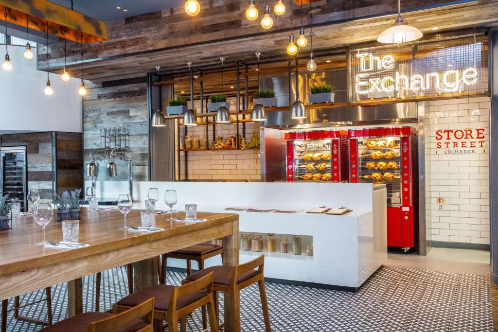 DoubleTree by Hilton Manchester Piccadilly - Resim 15